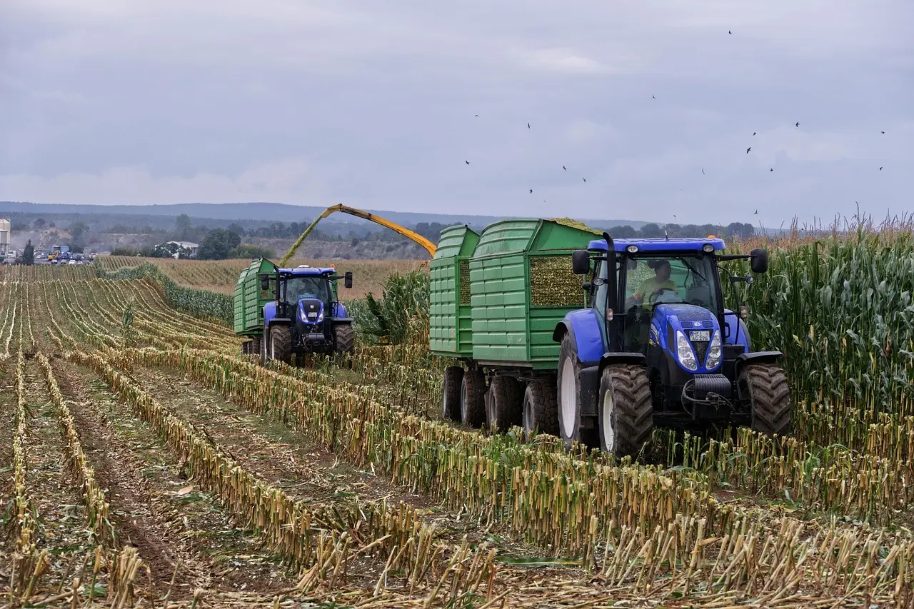 U.S. and Canadian Tractor and Combine Sales Decline in September 2026 - American Ag Network
